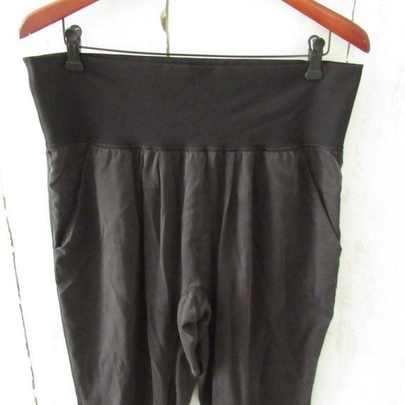 Lululemon Jogger Pants 10 Black Tencel Lyocell High Waisted Rise Ankle Crop - Picture 3 of 5